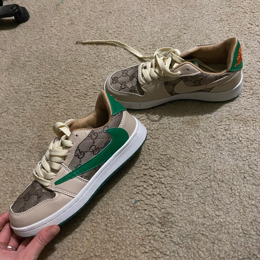 Nike, size 6